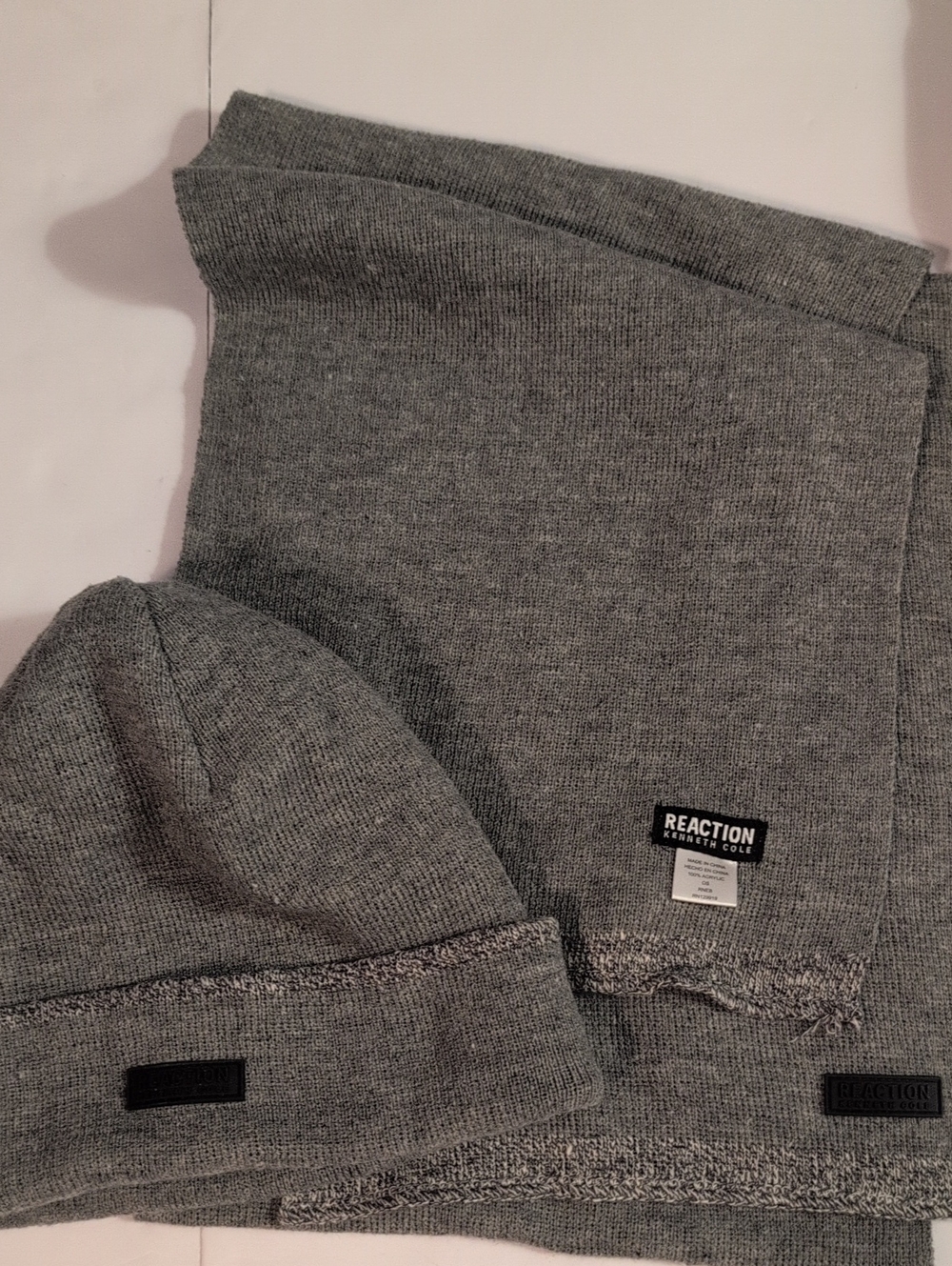 Kenneth Cole Reaction Men’s Gray Knit Beanie, Scarf 60 Inch,Set